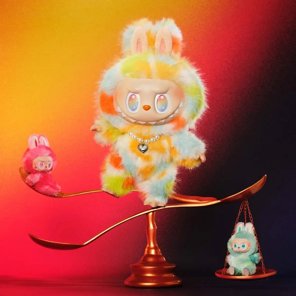 Labubu Rock The Universe NIB - Picture 4 of 7